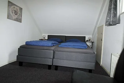 Moderner Bungalow in Ewijk für 6 Personen