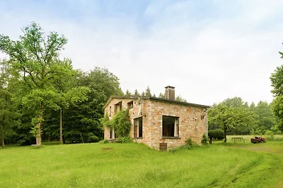 Rustikaler Rückzugsort in Houvegné