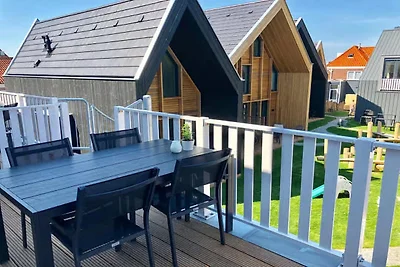 Schöne Lodge am Kirchplatz gelegen.