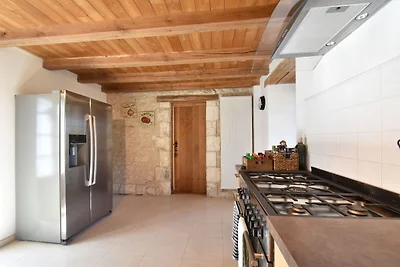 Ferienhaus mit Pool in Verteillac