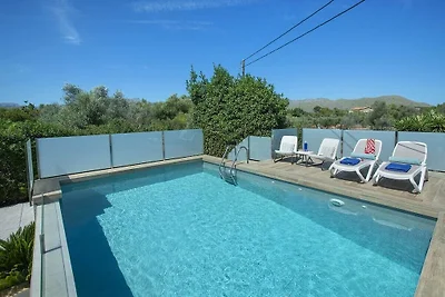Villa in Pollensa mit Schwimmbecken