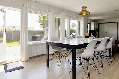 4 Personen Ferienhaus in Karrebæksminde-By...