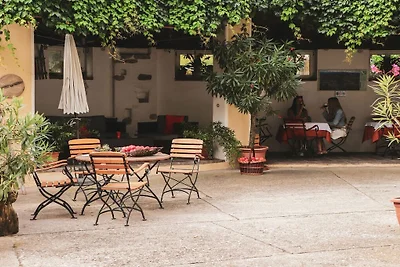 Appartamento per vacanze a Nals con piscina