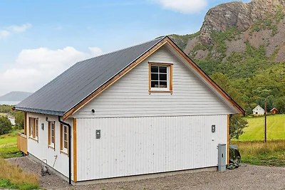 6 Personen Ferienhaus in Bindalseidet