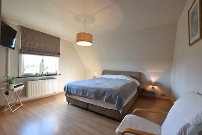 Herrenhaus Den Ast mit Whirlpool und Garten