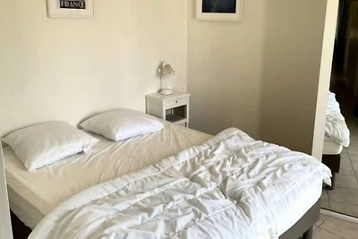 Residenzhaus im Stadtzentrum mit Parkplatz