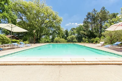 Gemütliches Haus in Bourgnac mit Pool