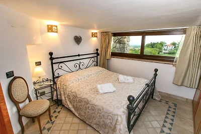 Villa in Montefiascone mit Meeresstrand