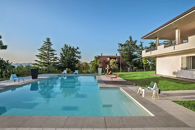 Fraai appartement in Le Marche met gedeeld...