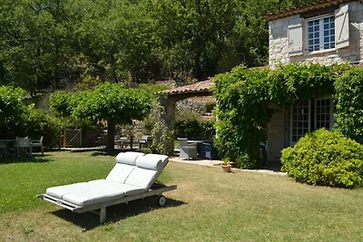 Schönes Ferienhaus mit Garten