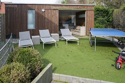 Villa mit Whirlpool & Sauna 500 m vom Meer