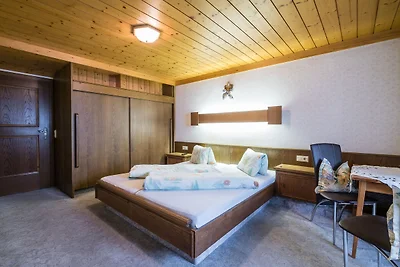 Apartment in Saalbach-Hinterglemm in...