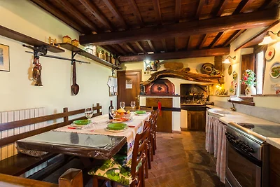 Schönes Ferienhaus nahe See in Lizzanello