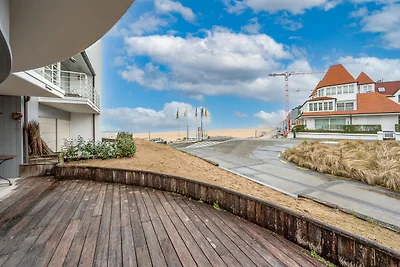 Wohnung in einer Villa mit Terrasse
