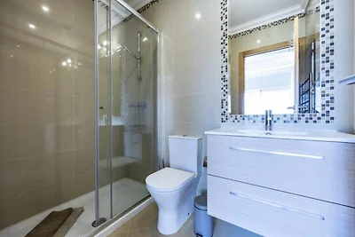 Haus in Lagos mit Golf und Spa Zugang