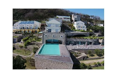 Ferienwohnung in Vado mit Schwimmbecken
