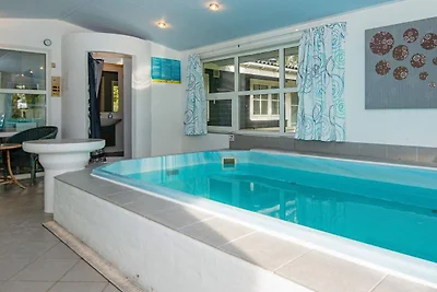 8 Personen Ferienhaus in Knebel-By Traum