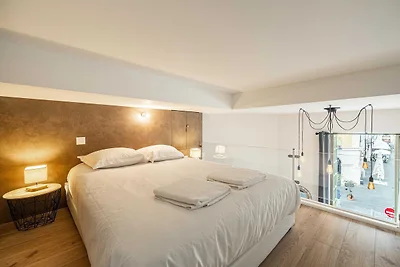 A/C Mezzanine Apt 1BR/2P - Place Garibaldi