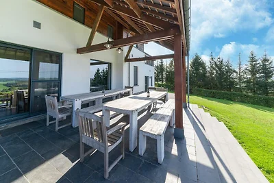 Geräumiges Ferienhaus in Houffalize mit Sauna