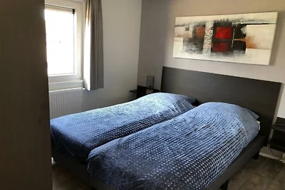 Ferienhaus in Mol mit Terrasse und Wifi