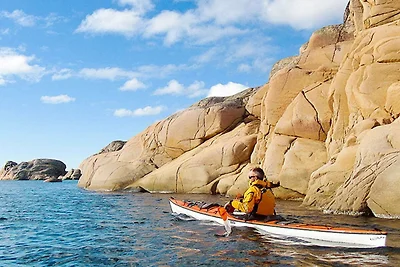 3 persone case ad LYSEKIL