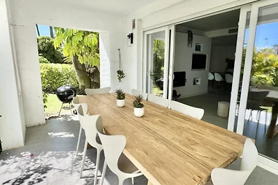 Haus in Estepona in Strandnähe und mit Pool