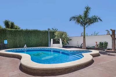 Ländlicher Aufenthalt mit Pool in Conil