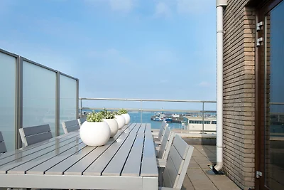 Spacious modern apartment in Scheveningen
