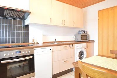 En zeer ruime benedenwoning in een prachtige