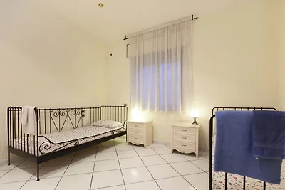 Moderna casa vacanze con balcone a Trecase