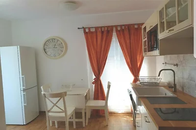 Apartments near the beach Orebic - One bedroo...