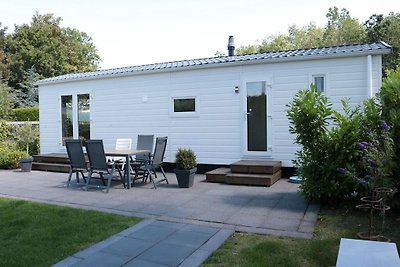 Tidy chalet with a microwave, near the Wadden...