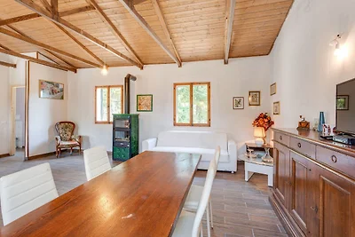 Tranquilla casa vacanze con giardino a Pieve ...