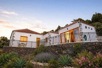 Verblijf aan de kust met zwembad in Vera