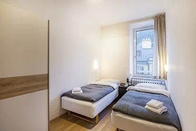 Modernes Apartment in Salzburg mit Balkon