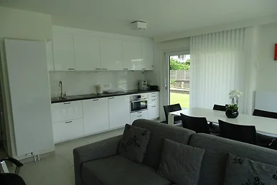Erdgeschosswohnung mit sonniger Terrasse