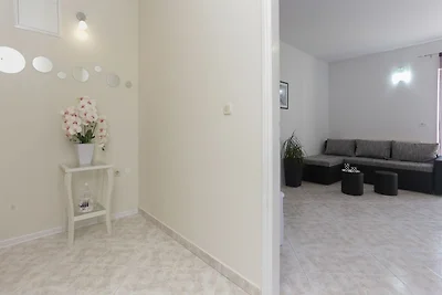 Wohnung in Katel Gomilica in Strandnהhe