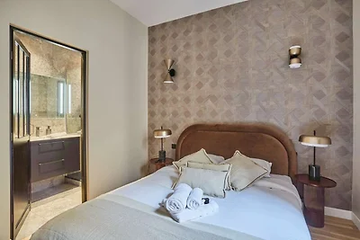 Neue und außergewöhnliche Wohnung...