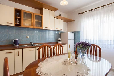 Moderne Ferienwohnung in Seget Donji mit...