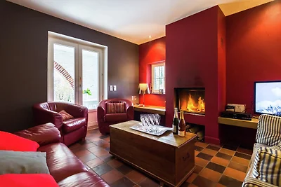 Fijn vakantiehuis met sauna, open haard en gr...