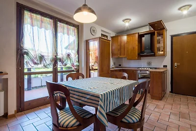 Gut eingerichtetes Ferienhaus in Lazise mit...