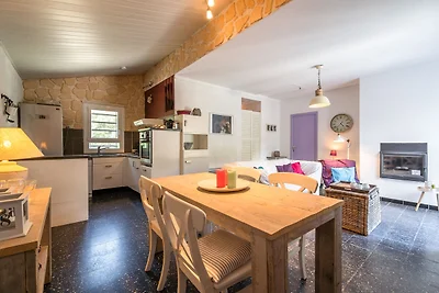 Moderne Villa mit privatem Pool