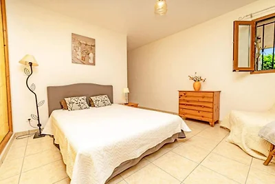 Ruim appartement met tuin, ideaal voor...