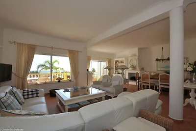 Modernes Ferienhaus in Lagos mit eigenem Pool