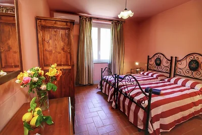 Urige Villa in Lucignano mit privatem Pool