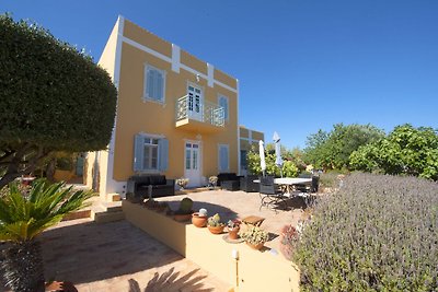 Lebhaftes Landhaus in Loulé, Algarve mit...