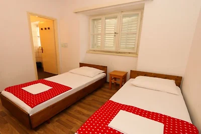 Apartments Trojanović - Three Bedroom Apartme...