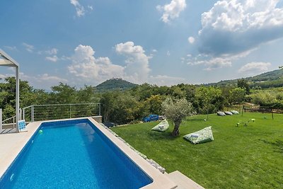 Schöne und moderne Villa mit Pool für 9 Perso...