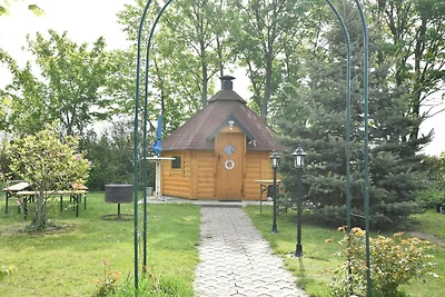 Charmante Ferienwohnung mit Garten in Wiek