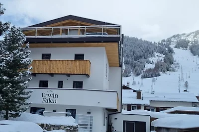 Apartament z wanną z hydromasażem w St. Anton